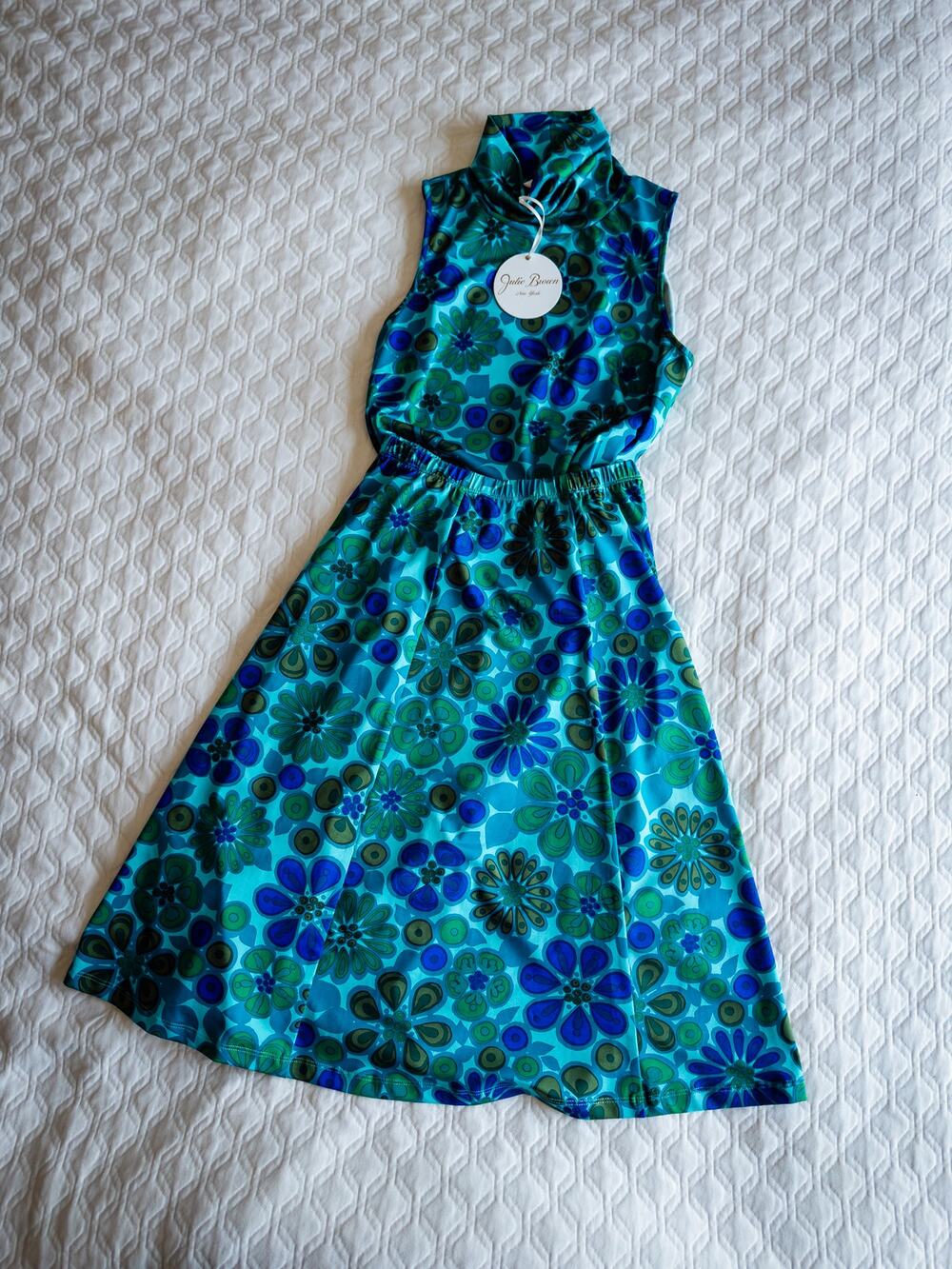 NWT Julie Brown "Thea" Mock-neck Top Flare Skirt Set Turquoise Sz 2 and Small